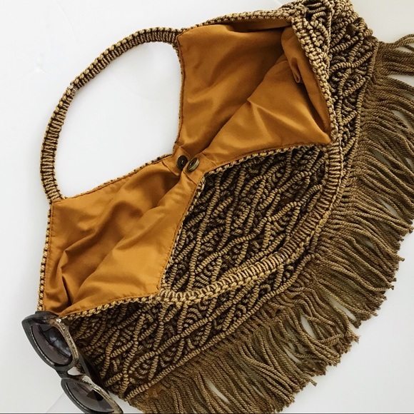 CROCHET TOP HANDLE BAG WITH FRIDGES DETAILS - Picture 3 of 4